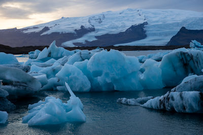 Icebergs in Jökulsárlón glacier lagoon