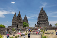 Panorama of L to R: Hamsa temple, a reconstructed Pervara temple, Brahma temple, Shiva temple (rear), Nandi temple (front), Patok temple, another reconstructed Pervara temple, Garuda temple