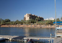 Beach of the Aqaba Mövenpick hotel from the jetty