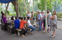 Locals and visitors; LtoR: Julie, Polly, Sally, Hoi, Pauline, Christine, Fiona, Dan and Greta