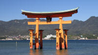 O-torii “floating” gate at medium tide